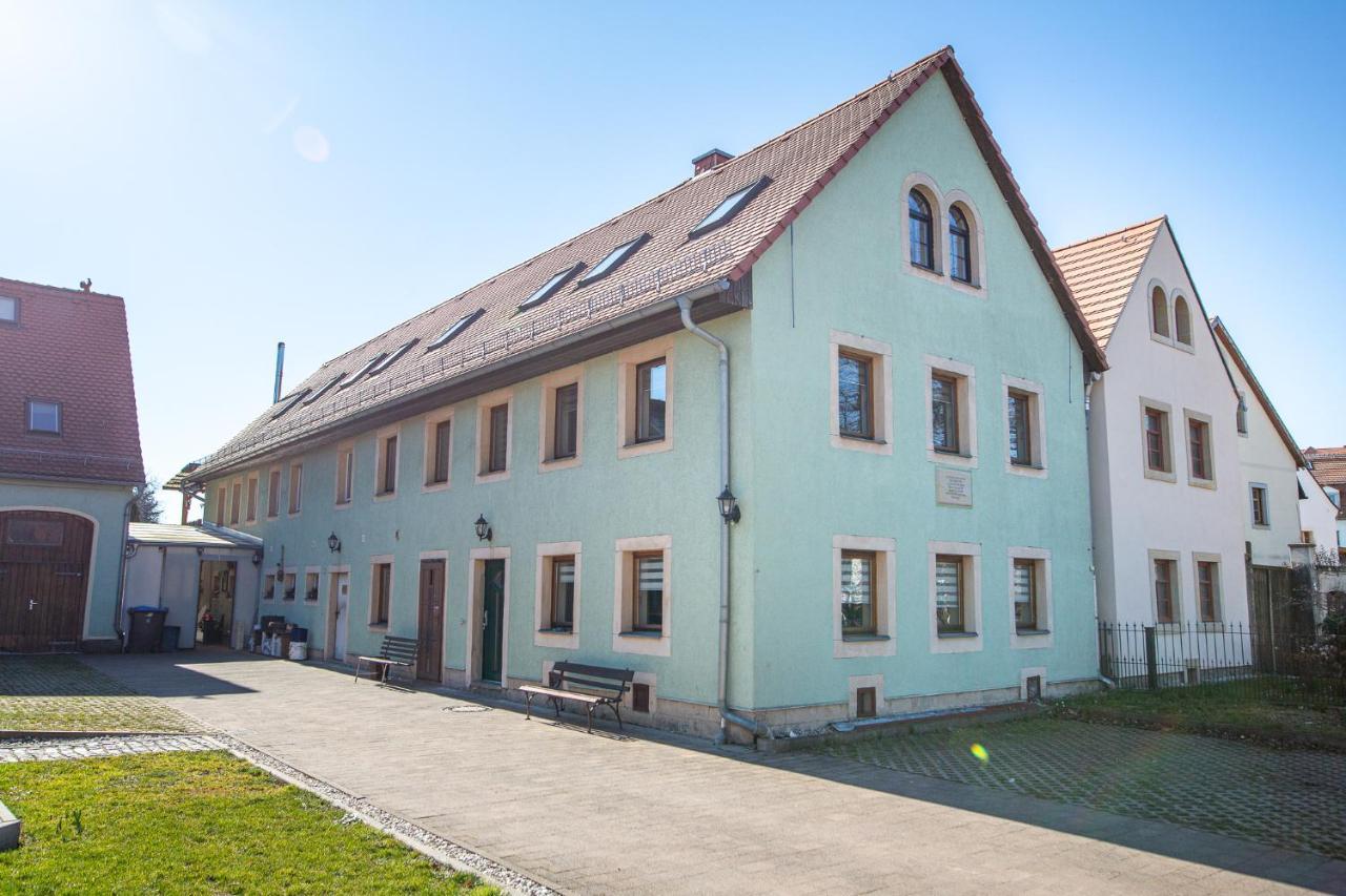 Ferienhaus -Am Alten Dorfplatz- Дрезден Екстер'єр фото